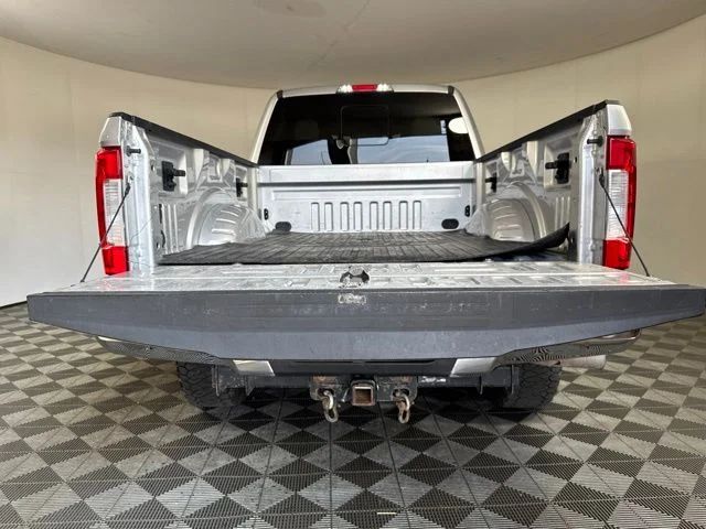 Used 2017 Silver Ford Lariat image 19