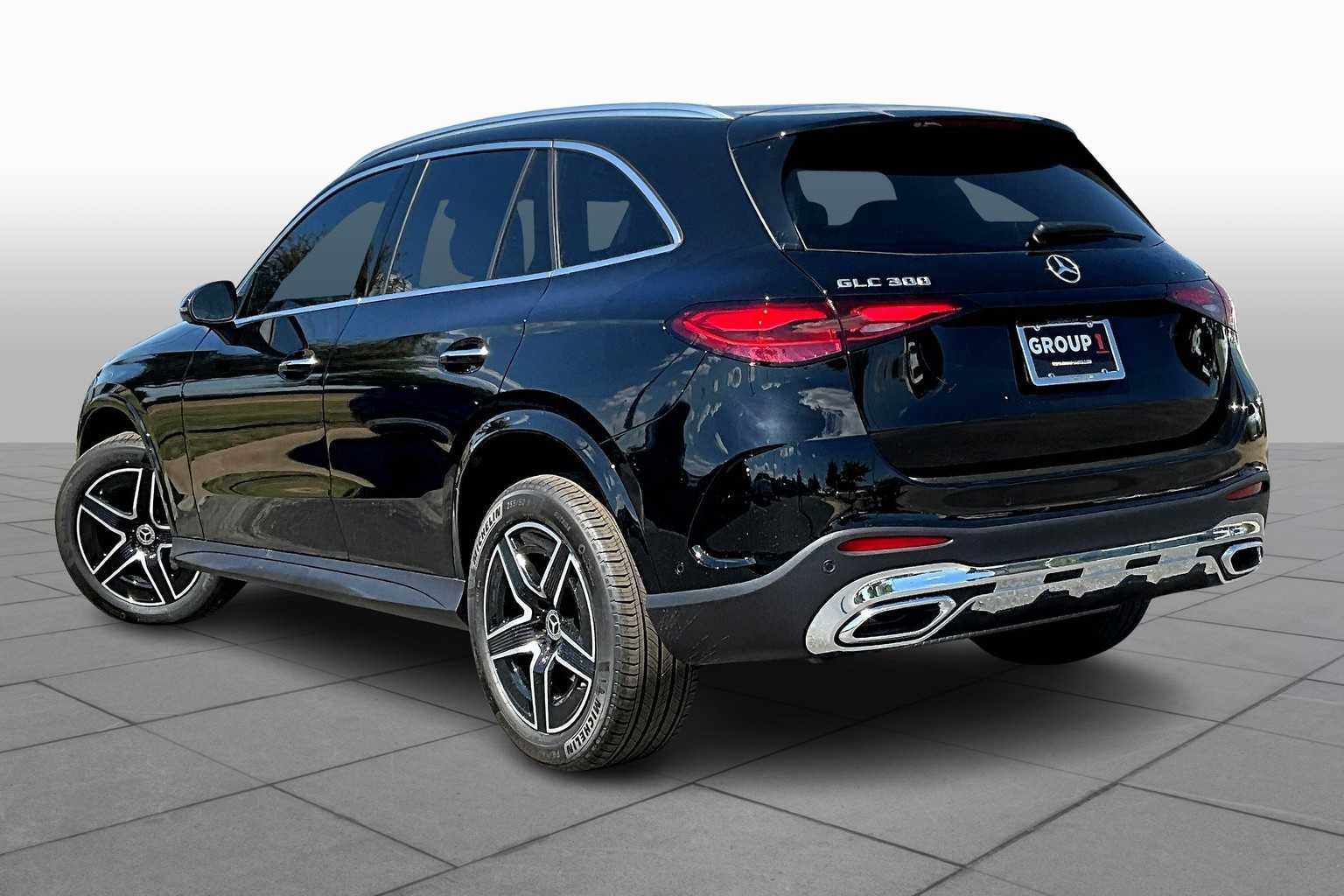 Used 2026 Black Mercedes-Benz GLC 300 image 4
