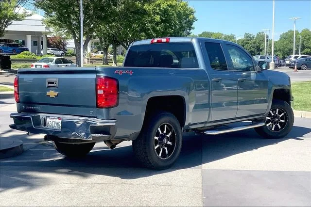 Used 2014 BLUE GRANITE METALLIC Chevrolet LT image 13