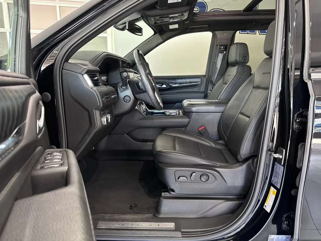 Used 2022 Onyx Black GMC Denali image 13