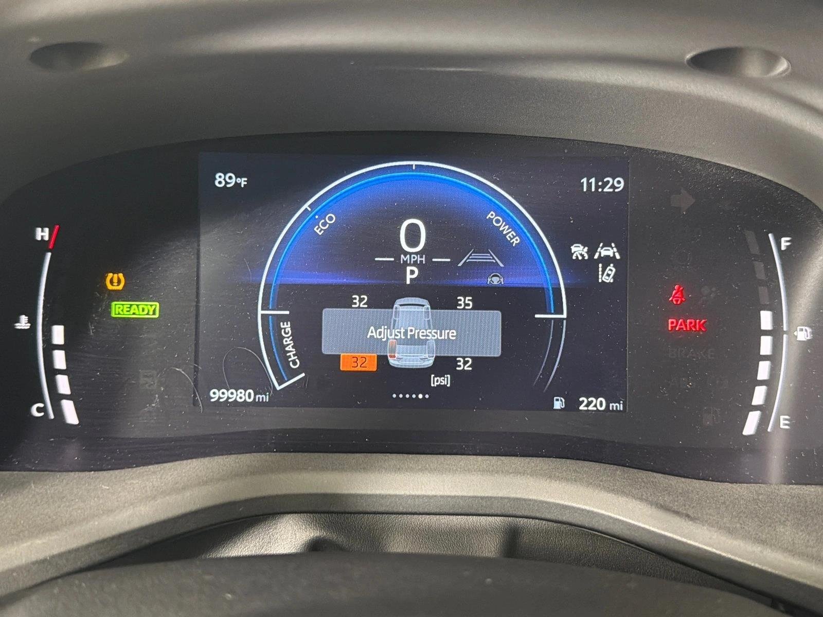 Used 2025 Ice Cap Toyota LE image 18
