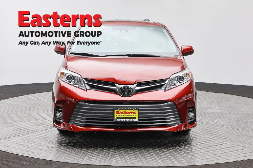 Used 2019 Red Toyota XLE image 2