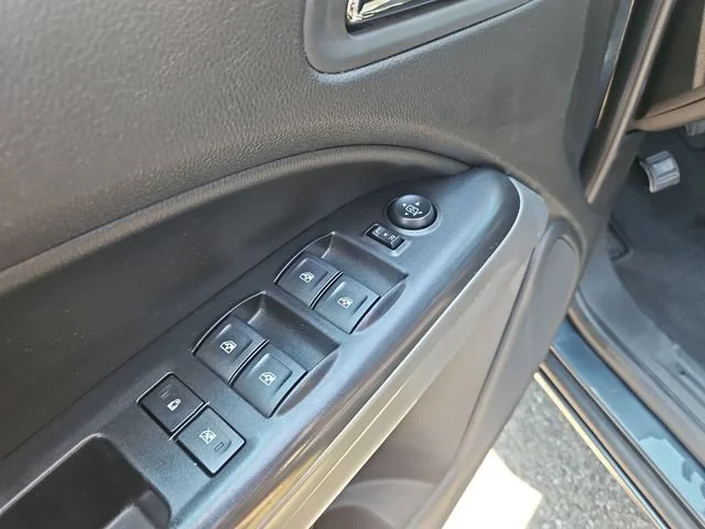 Used 2019 SHADOW GRAY METALLIC Chevrolet 4WD LT image 12