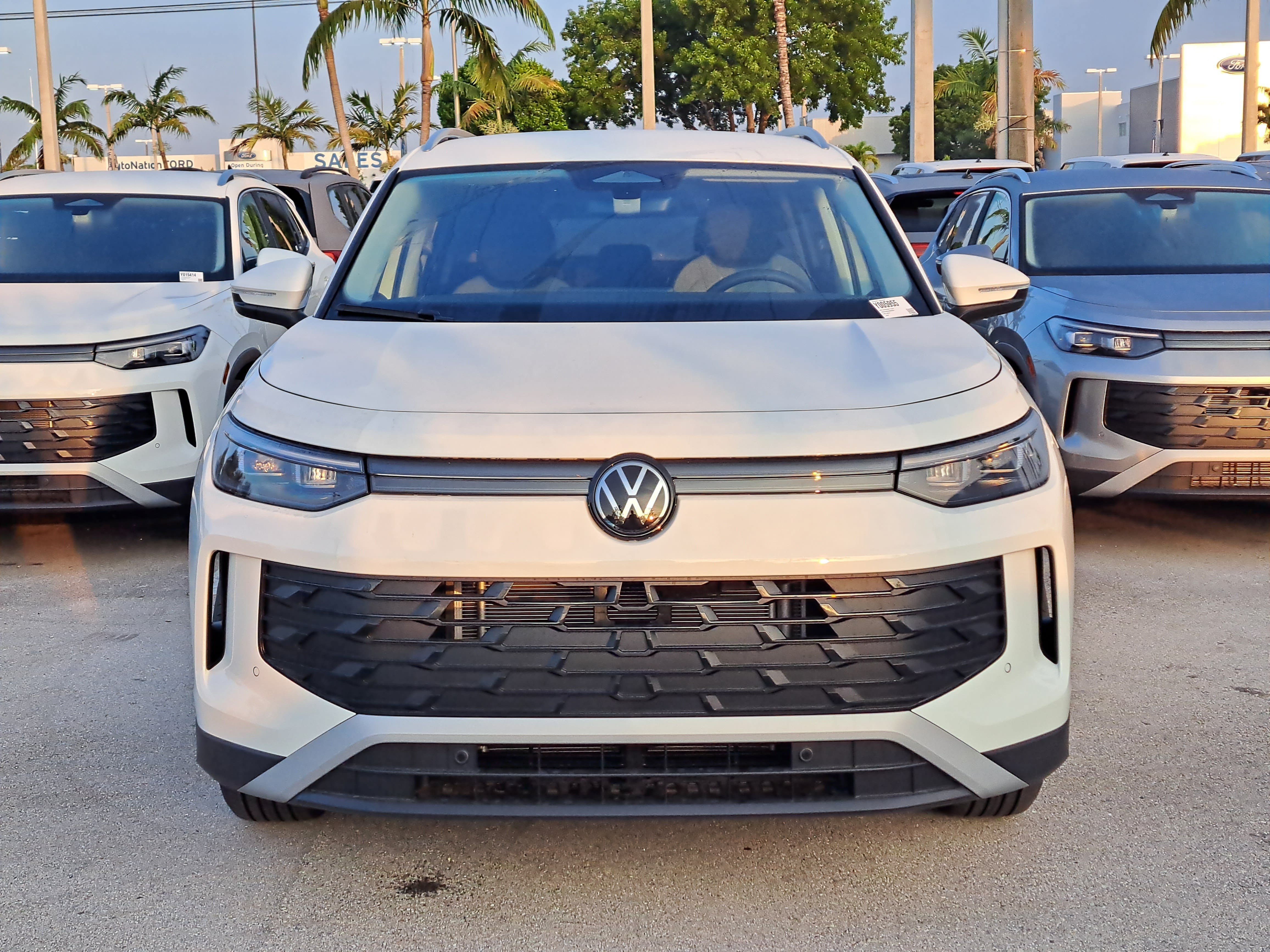 New 2026 White/off-white Volkswagen 2.0T S image 2