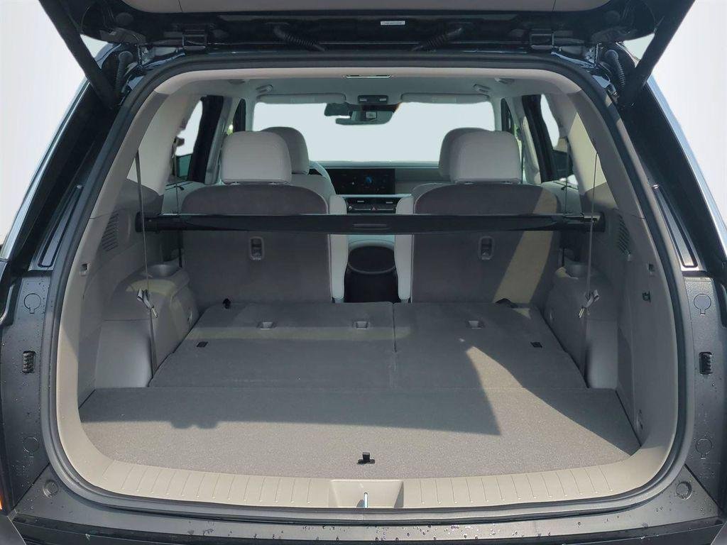 New 2026 Black Hyundai Blue SEL 7P image 14
