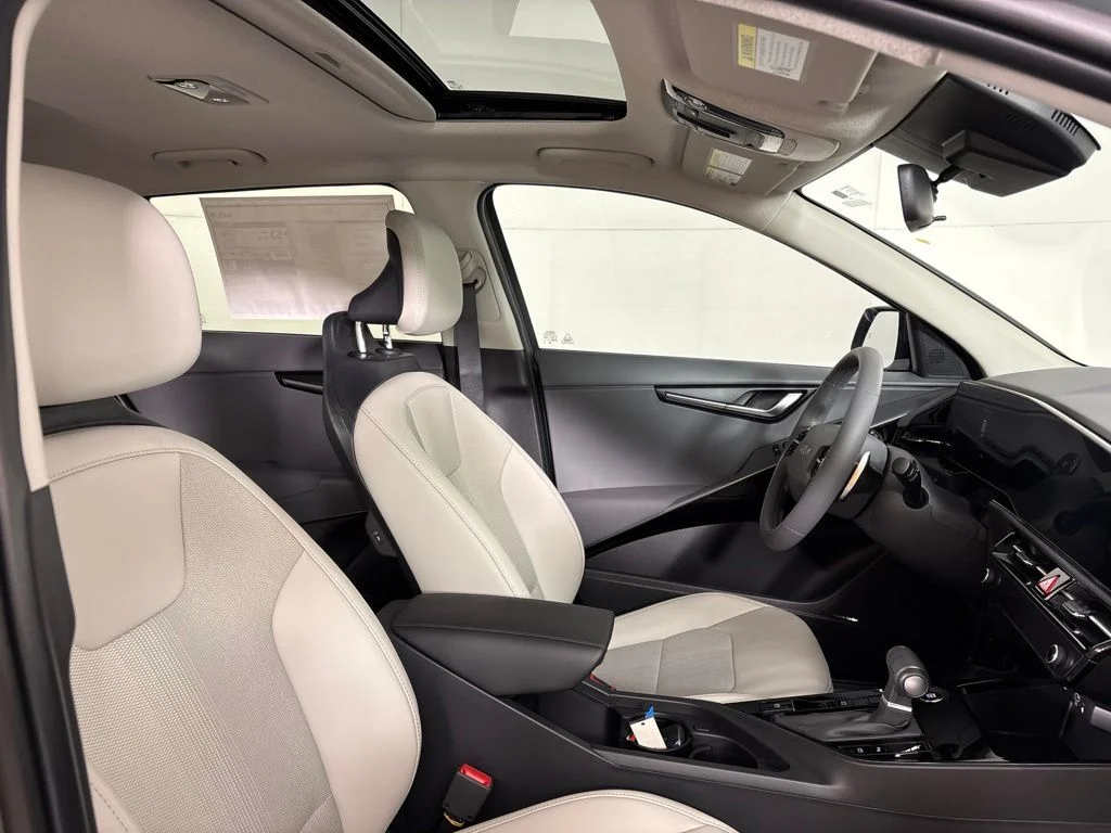 New 2026 Cityscape Green Kia EX image 17