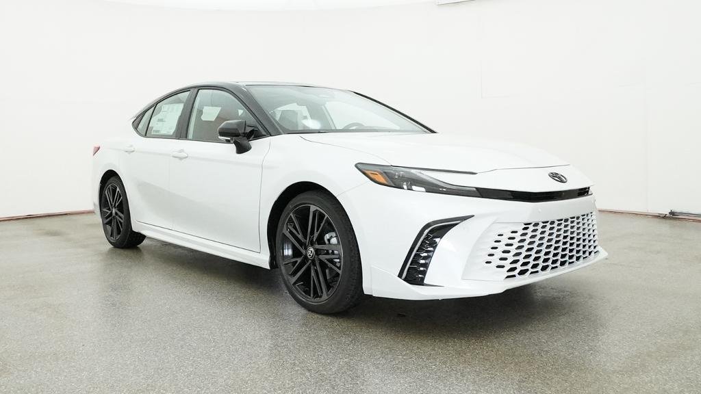 New 2026 Wind Chill Pearl with Midnight Black Metallic roof Toyota XSE image 9
