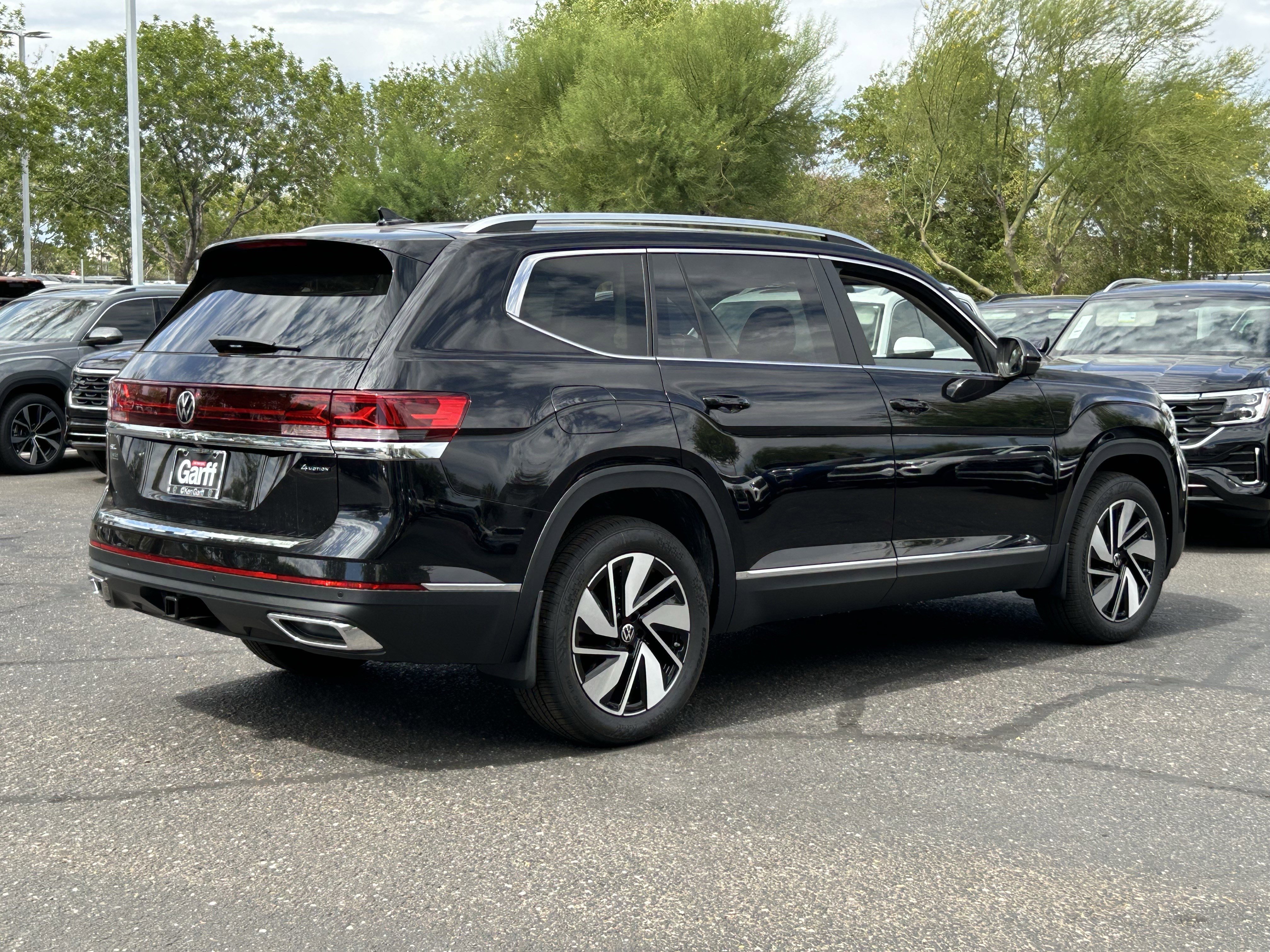 New 2026 Deep Black Pearl Volkswagen 2.0T SEL image 3