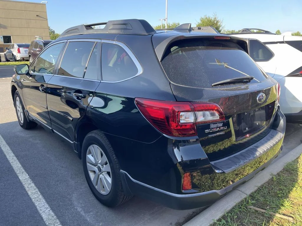 Used 2017 Crystal Black Silica Subaru Premium image 3