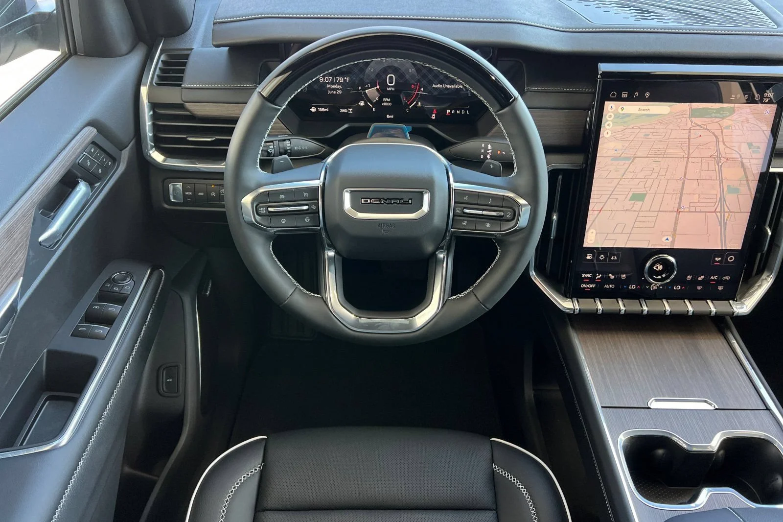 2026 GMC Acadia Denali - Photo 12
