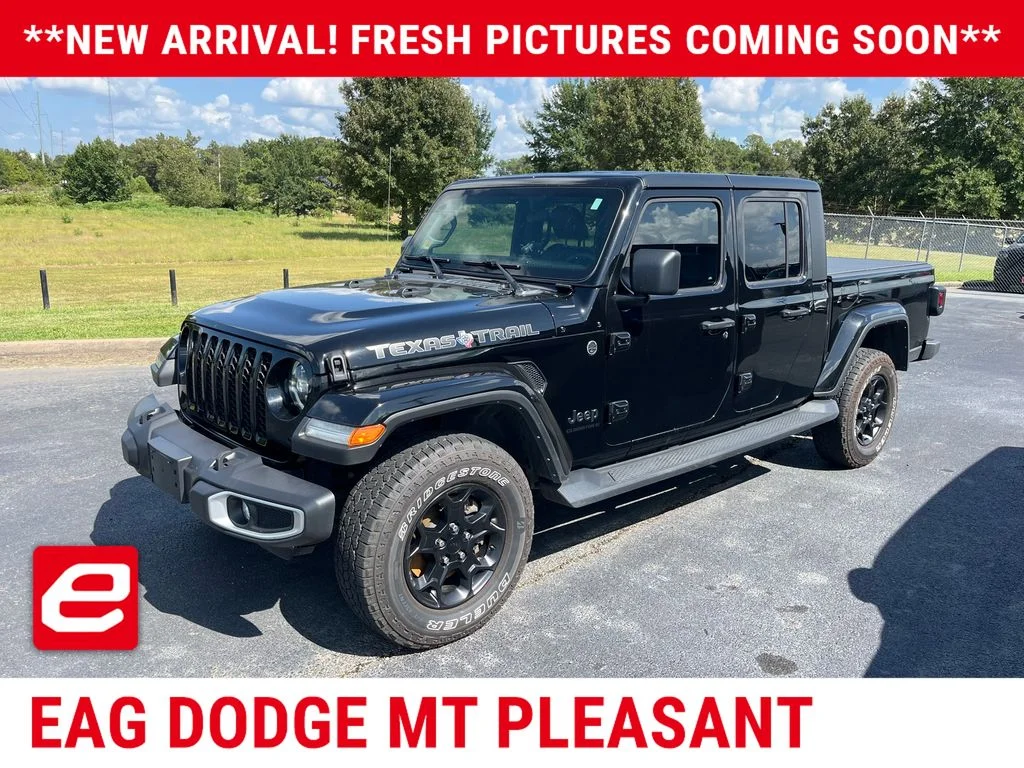Used 2023 Black Jeep Texas Trail image 2