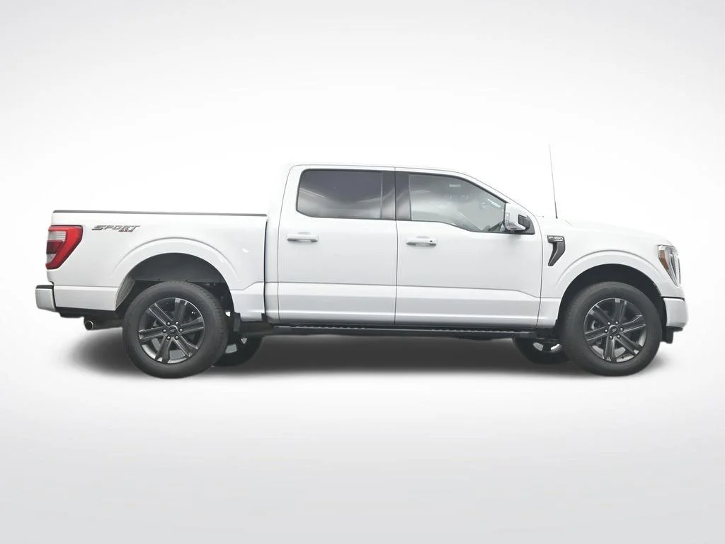 Certified Used 2023 Oxford White Ford Lariat image 40