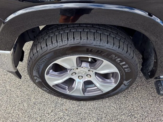 Used 2022 Black Ram Laramie image 18