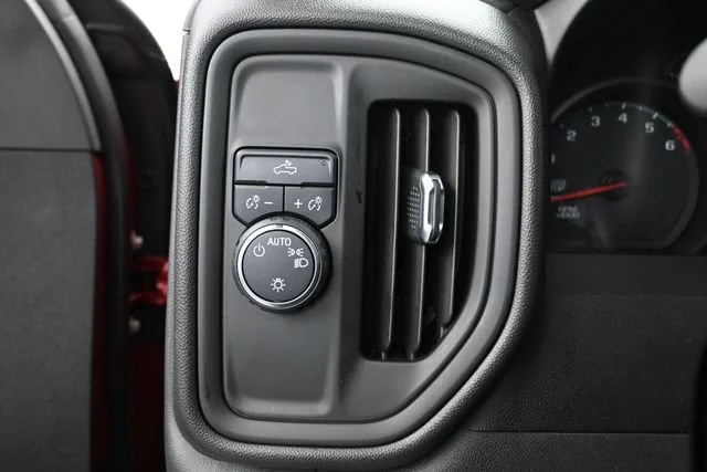 Used 2021 CHERRY RED TINTCOAT Chevrolet Custom image 12