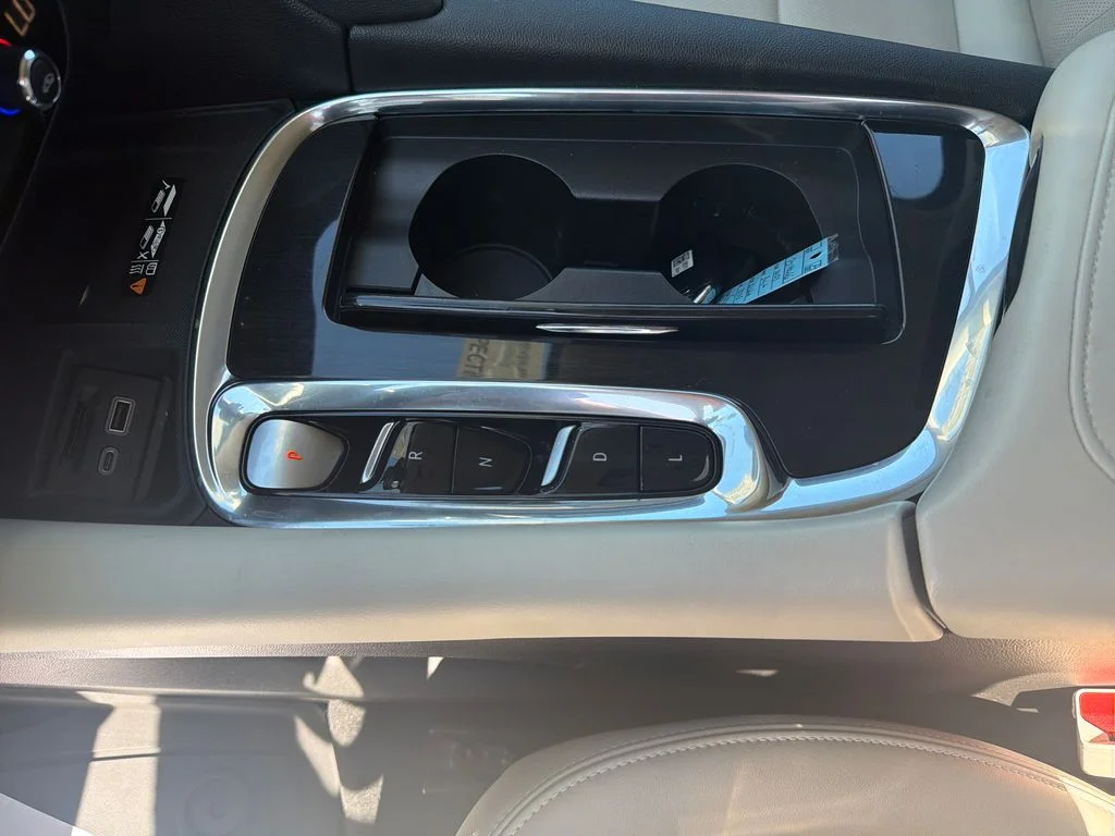Used 2023 Green Buick Essence image 25