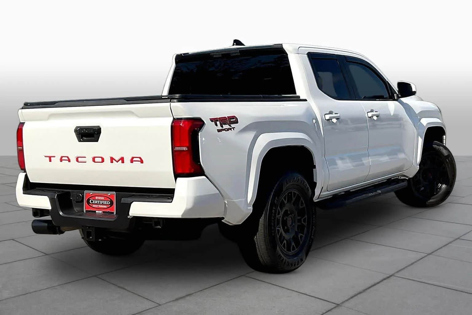Used 2025 Ice Cap Toyota SR5 image 13