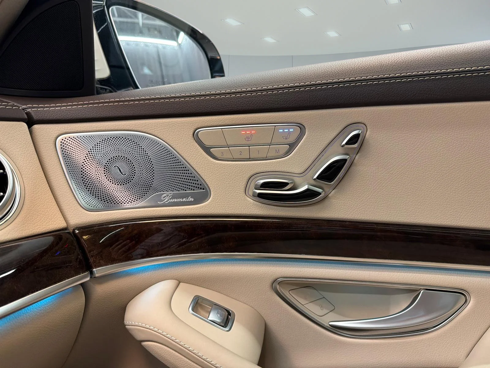 Used 2018 White Mercedes-Benz S 450 image 18