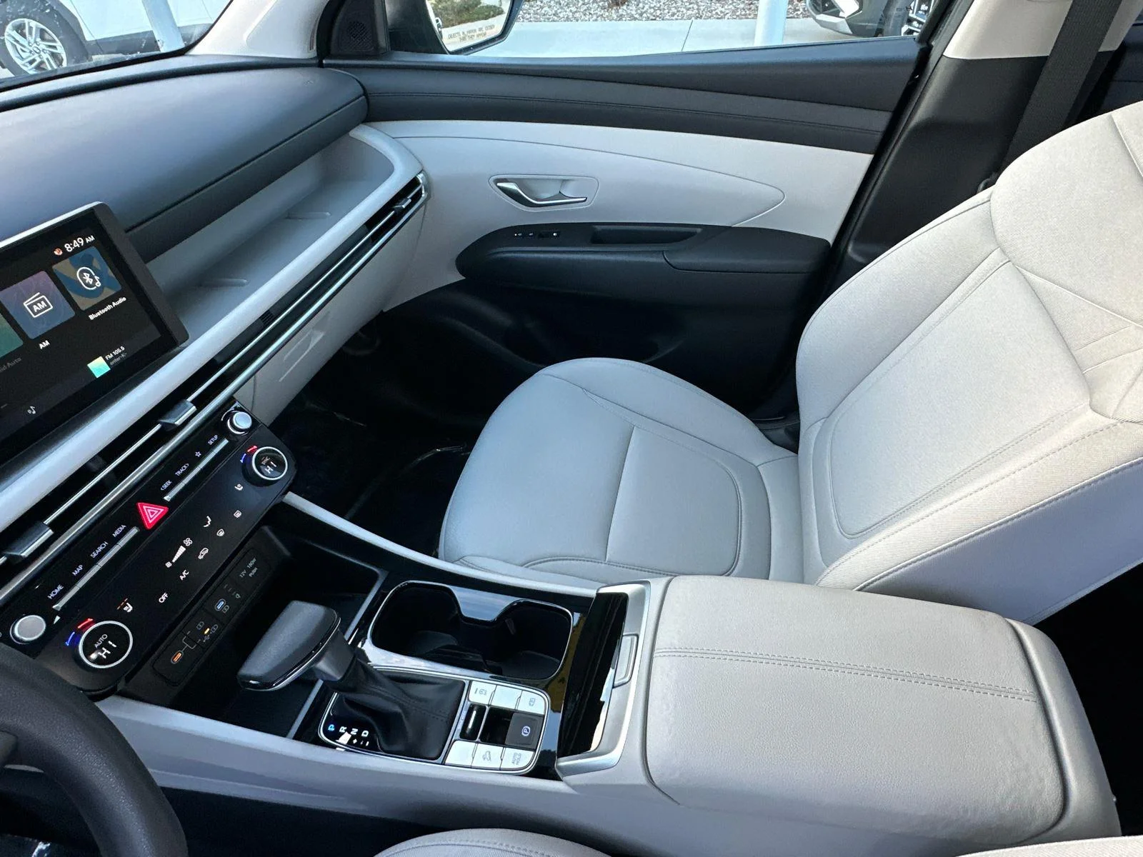 New 2025 Phantom Black Hyundai SEL image 26