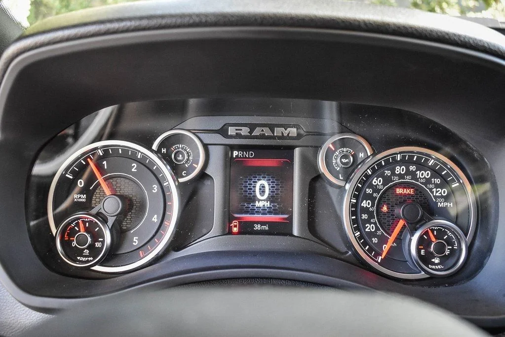 2025 RAM 2500 Tradesman - Photo 24