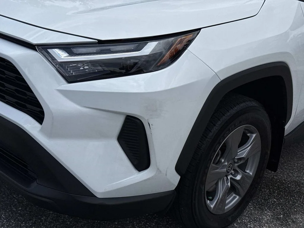 Used 2024 White Toyota XLE image 9