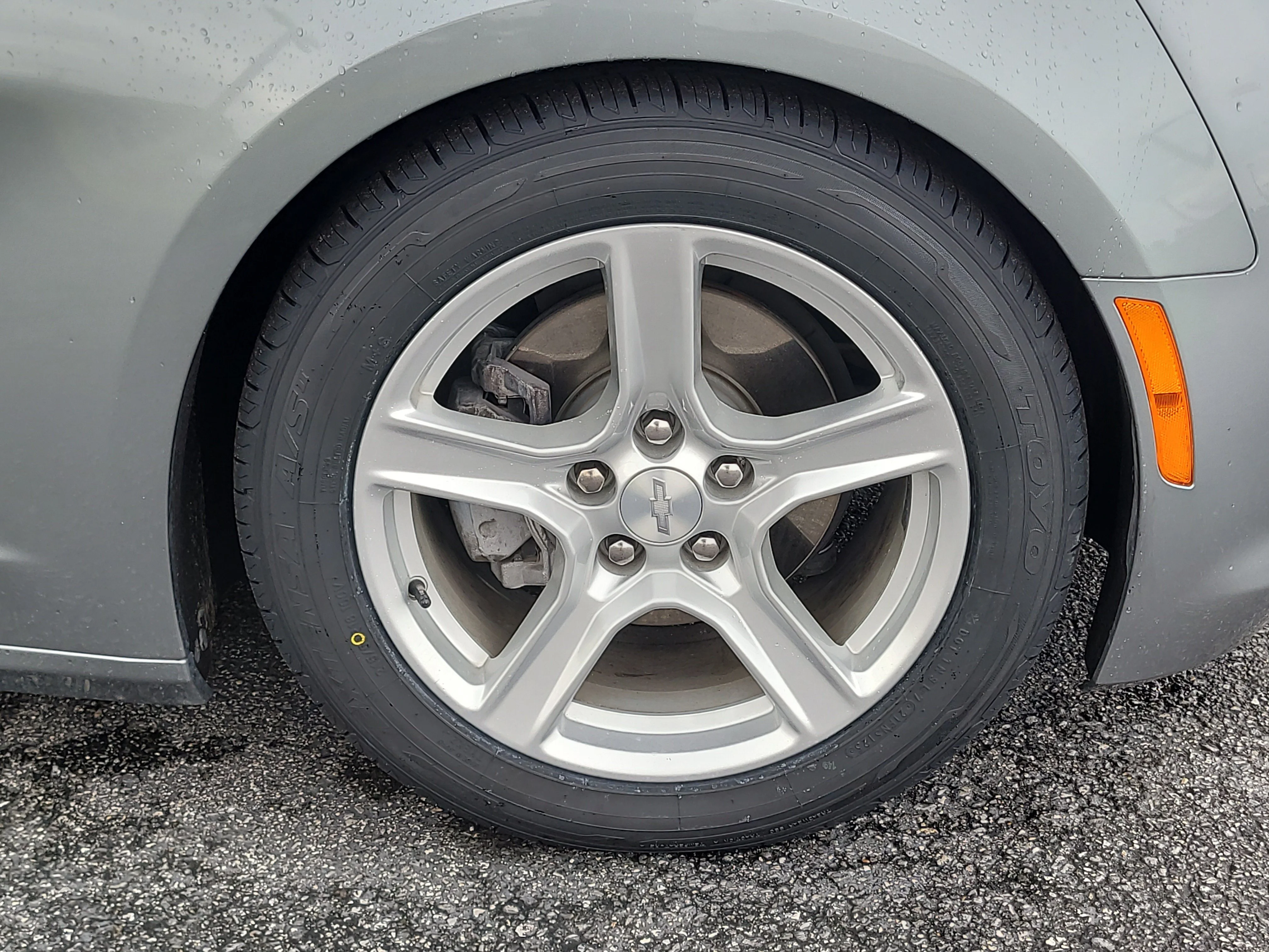 Used 2023 Sharkskin Metallic Chevrolet 1LT image 9