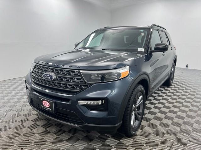 Used 2023 Stone Blue Metallic Ford XLT image 2