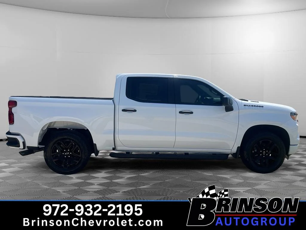 New 2026 Summit White Chevrolet Custom image 4