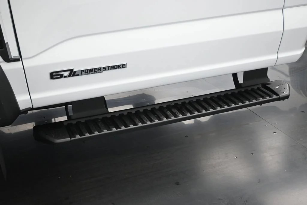 New 2026 Oxford White Ford XL image 21