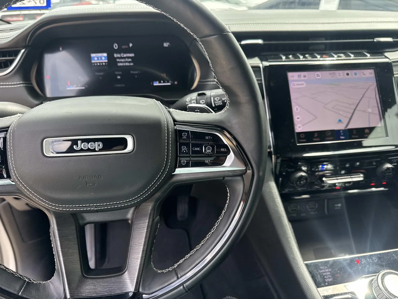 Used 2022 Silver Zynith Jeep Overland image 24