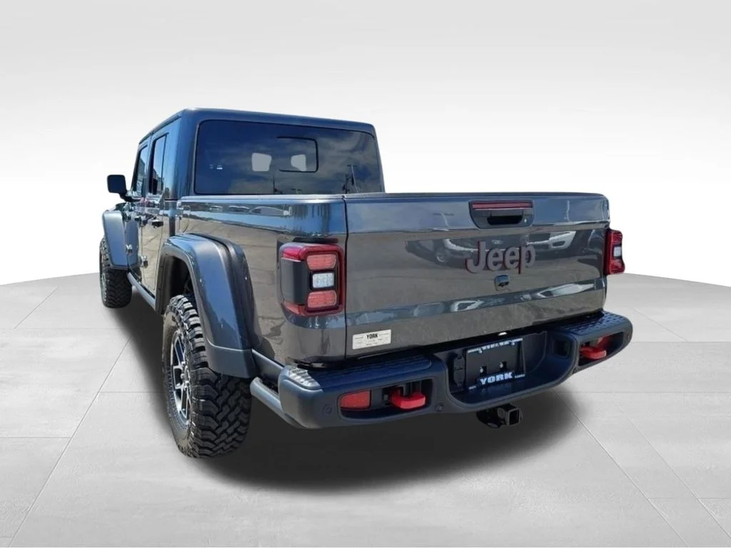 New 2026 Granite Crystal Metallic Clear-Coat Exterior Paint Jeep Rubicon X image 3