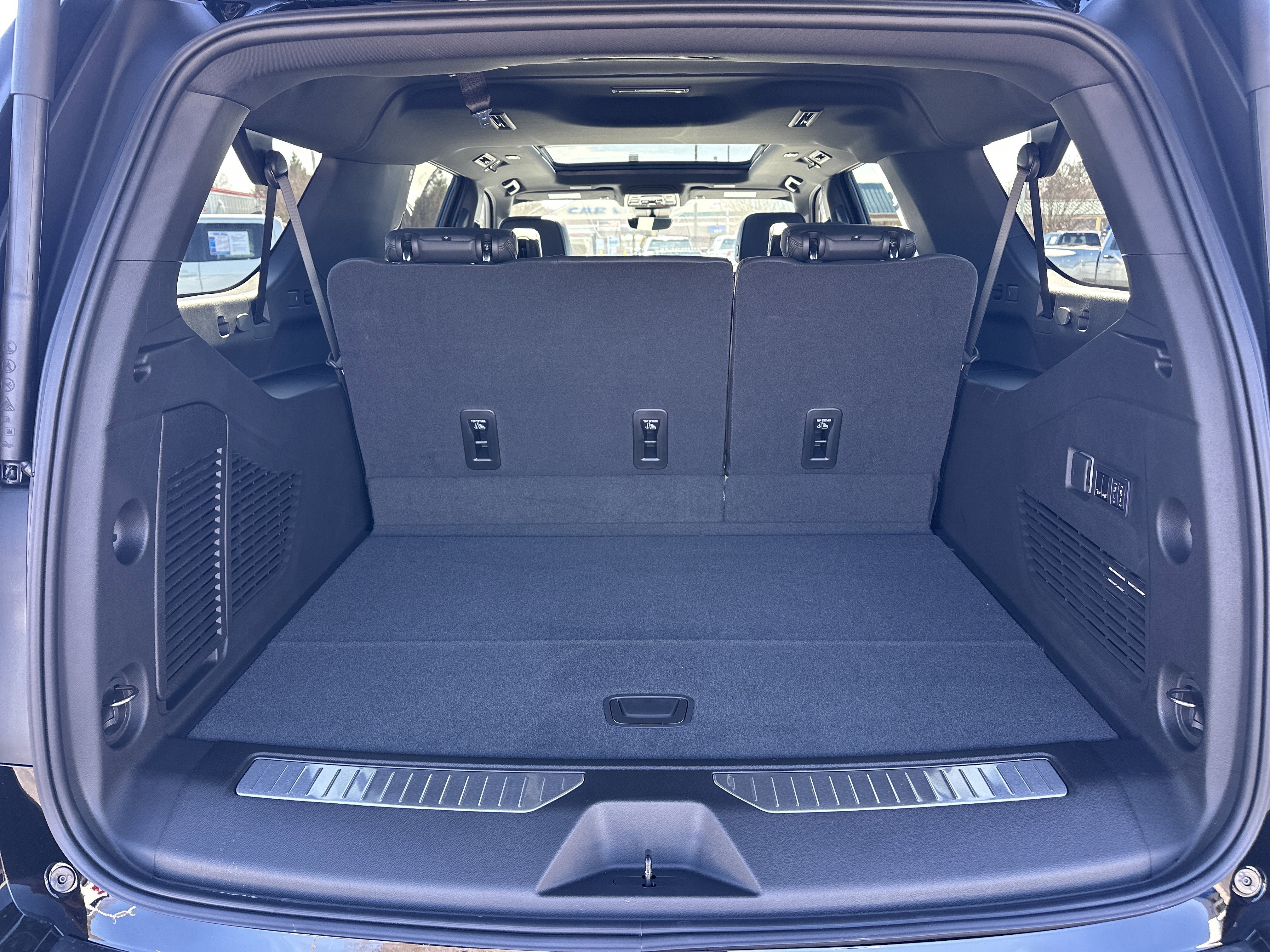 2026 Chevrolet Suburban High Country - Photo 19