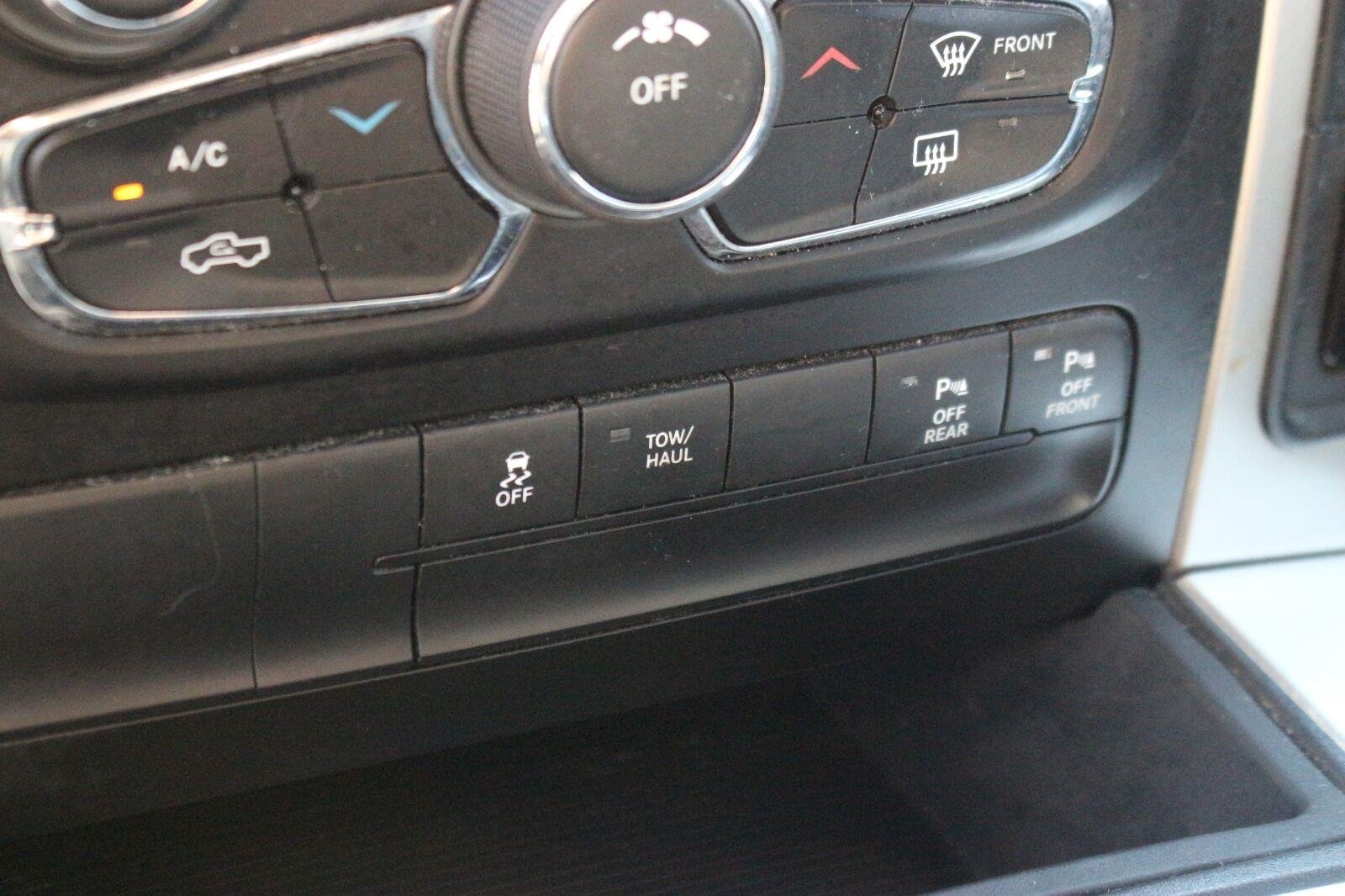 Used 2016  Ram Big Horn image 25