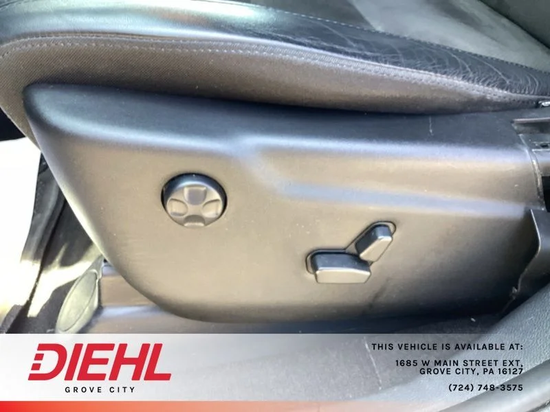 Used 2021 Gray Jeep Laredo X image 21