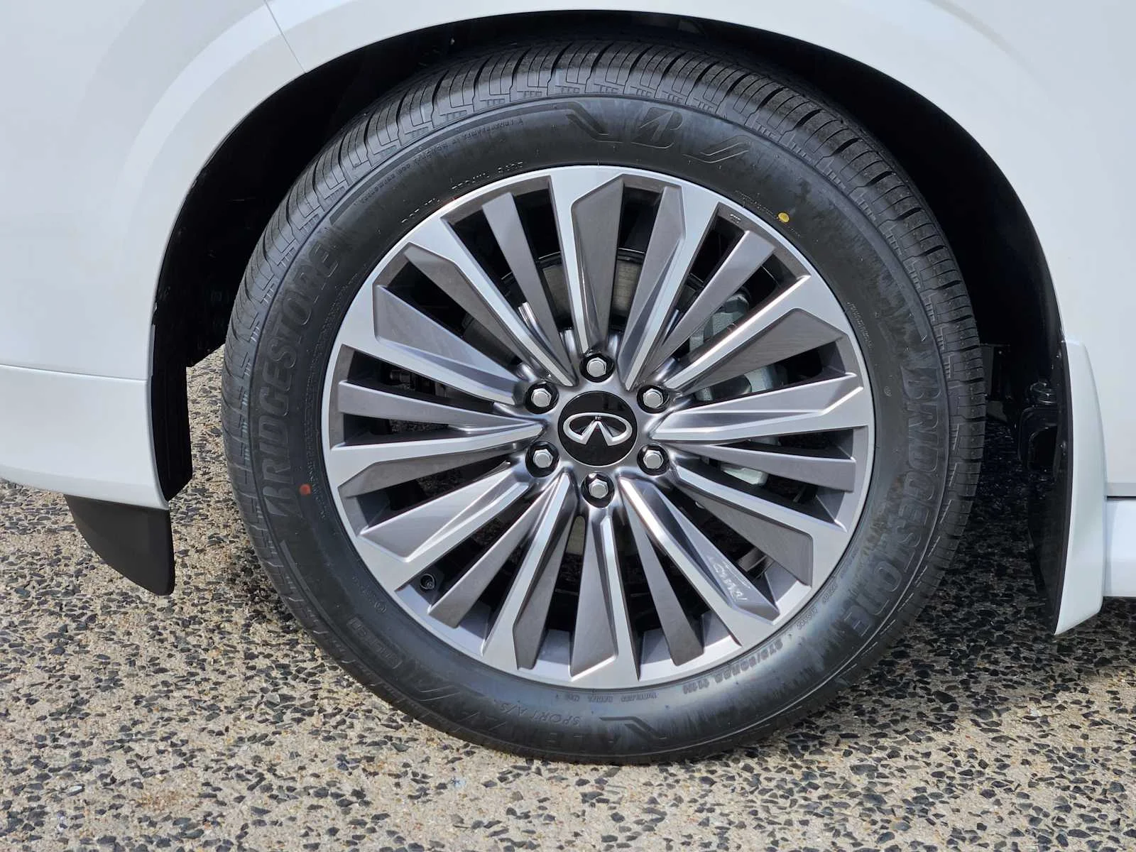 2026 INFINITI QX80 Luxe - Photo 7