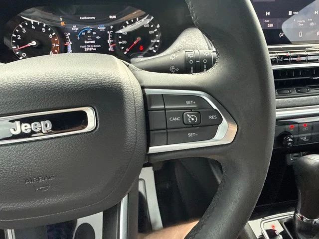 Used 2023 Black Jeep Latitude image 34