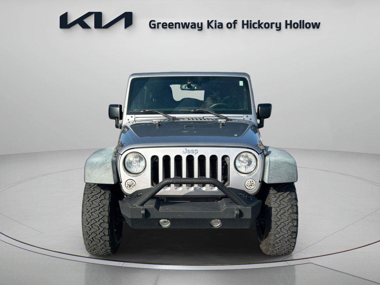 Used 2017 Billet Silver Metallic Clearcoat Jeep Sport image 2