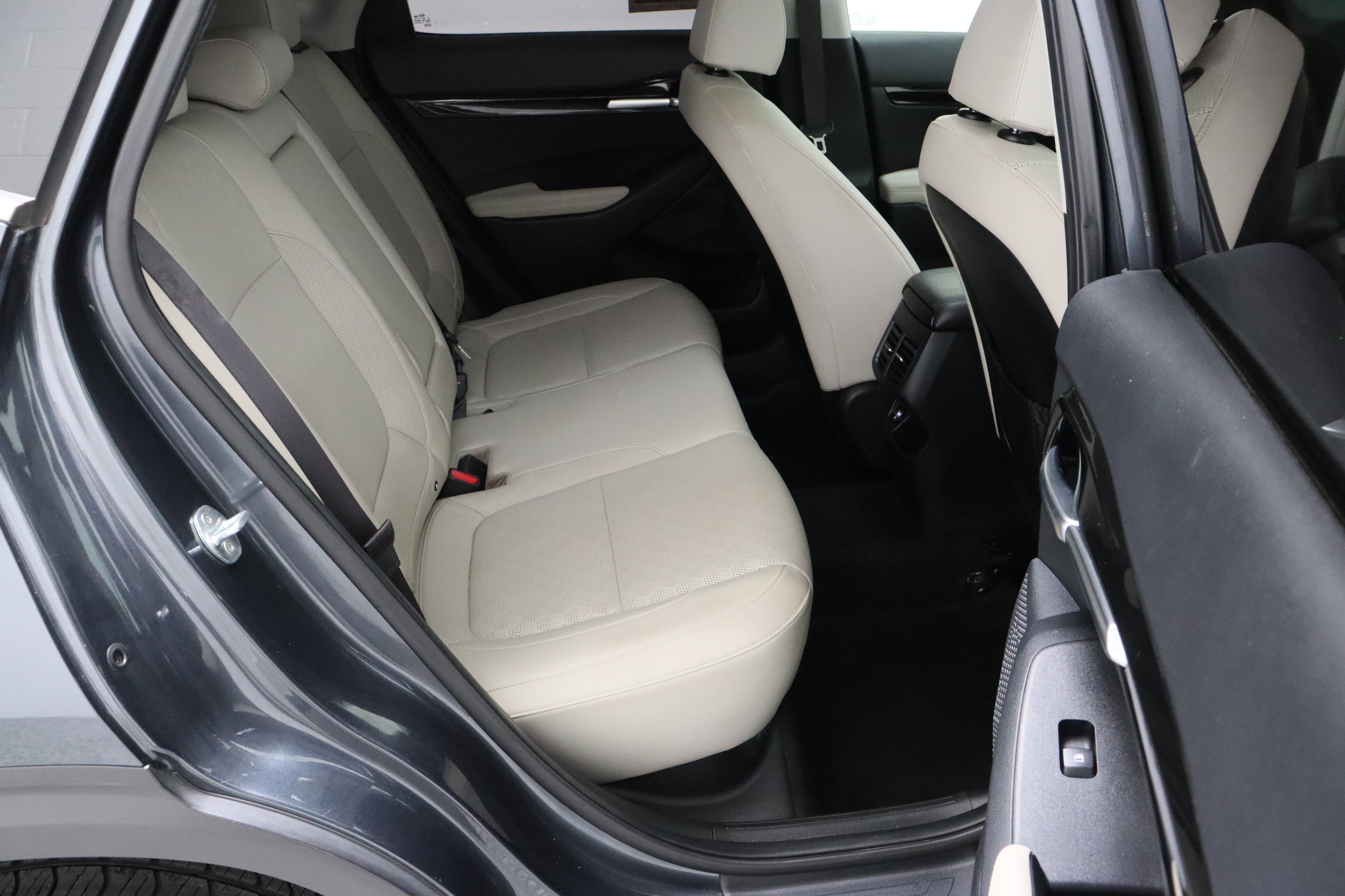 Used 2021 Gravity Gray Kia SX 1.6T image 38