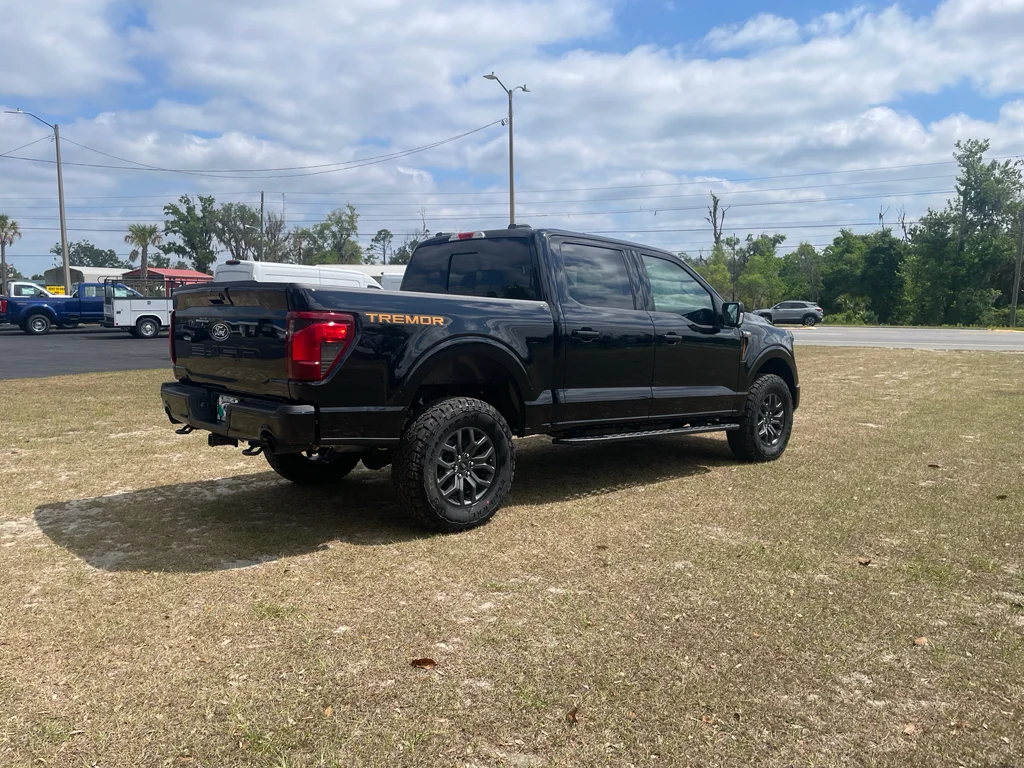 New 2026 Agate Black Metallic Ford Tremor® image 5