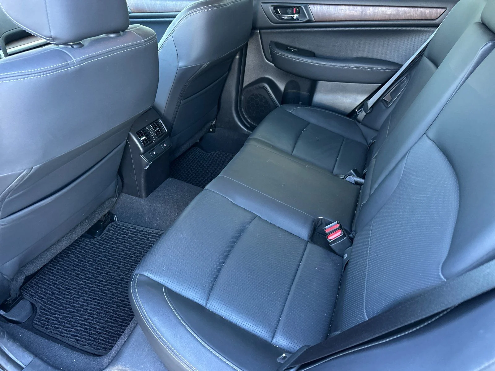 Used 2017 Carbide Gray Metallic Subaru 2.5i image 11