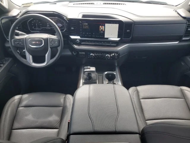 Used 2025 Summit White GMC SLT image 30