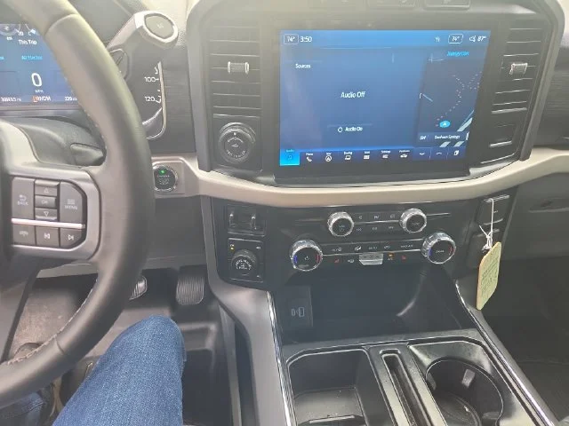 Used 2023 Black Ford XLT image 29