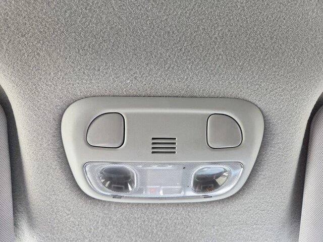 Used 2015 SILVER SUBARU 2.0ILM image 19