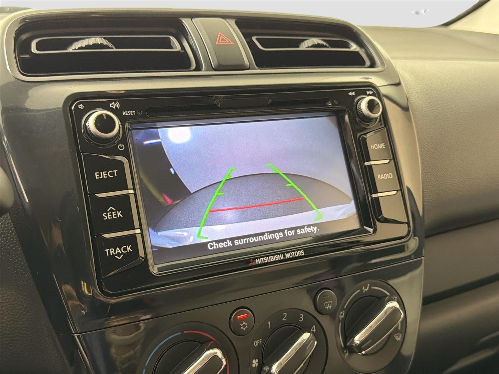 Used 2019 Pearl White Mitsubishi ES image 12