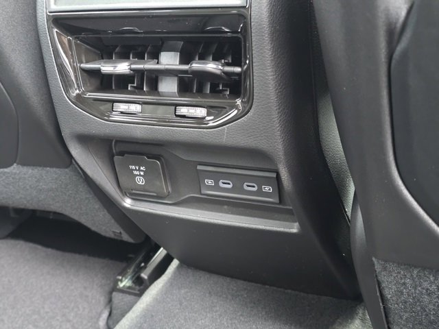 New 2026 Silver Zynith Exterior Paint Jeep Altitude image 34
