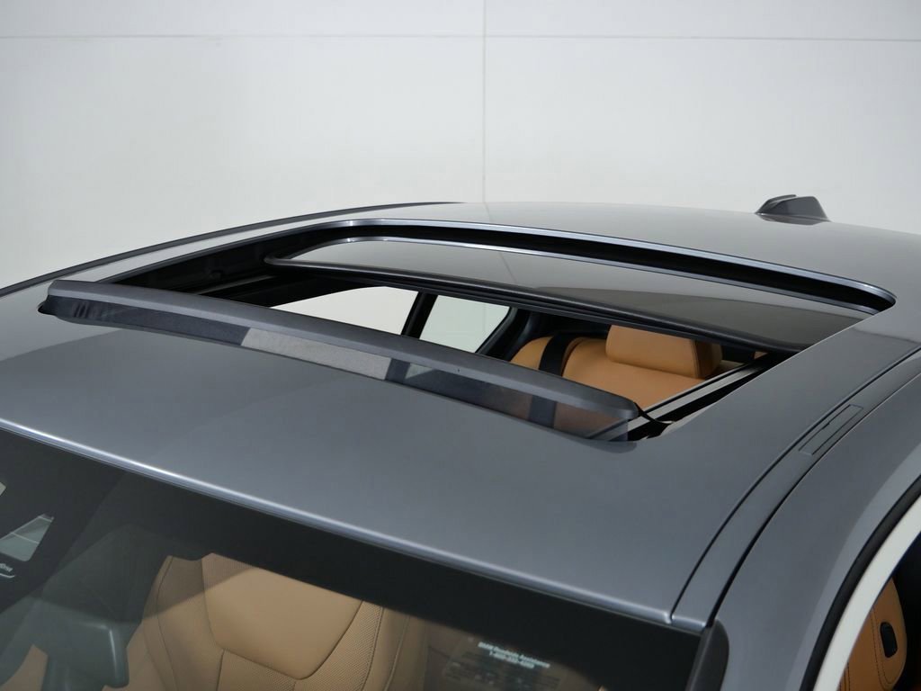 Used 2026 Skyscraper Grey Metallic BMW 330i xDrive image 19