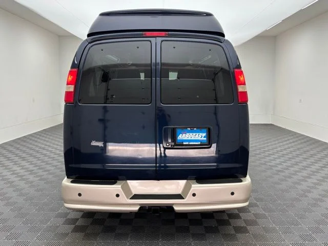 Used 2013 Deep Blue Metallic GMC Explorer Limited SE image 9