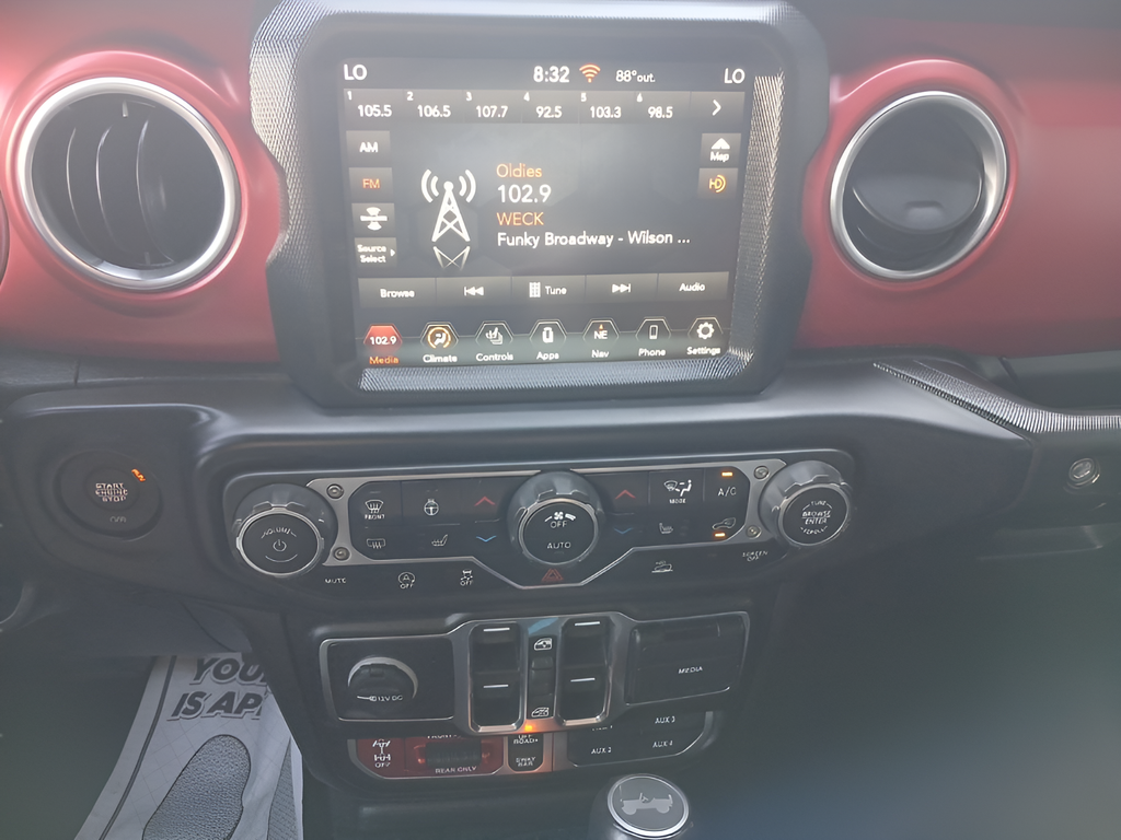 Used 2022 Black Jeep Unlimited Rubicon image 11
