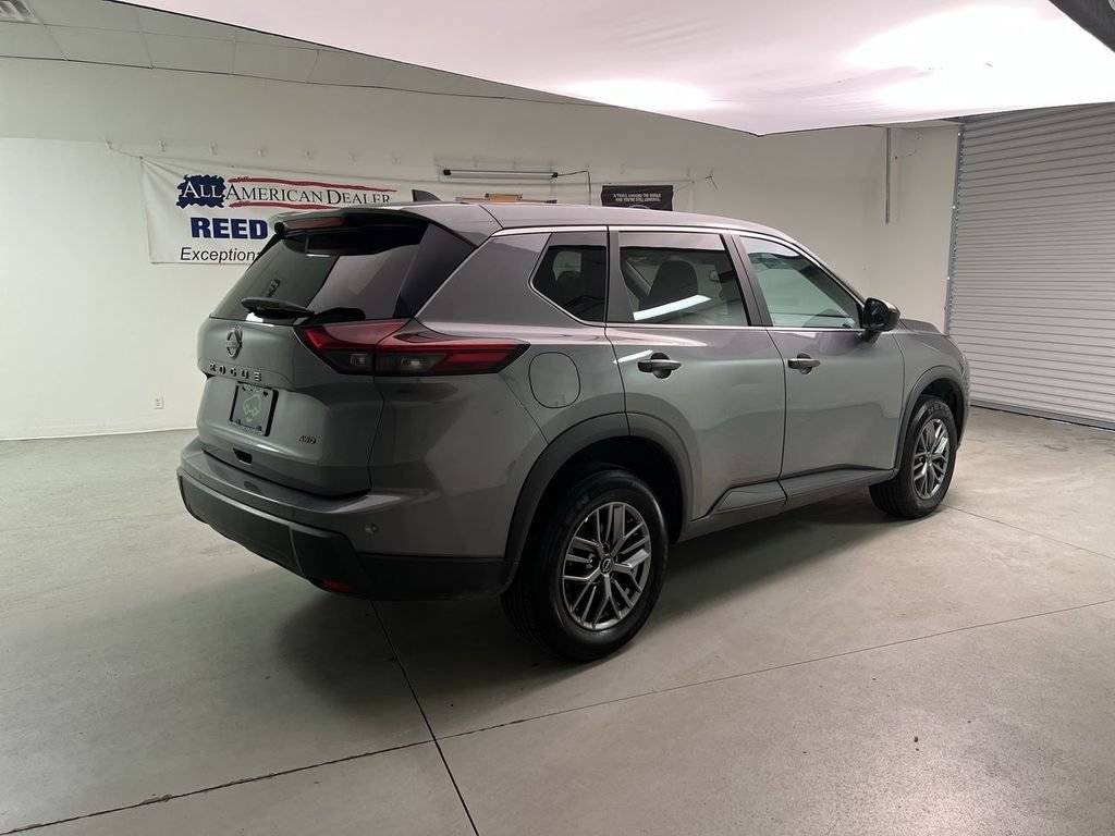 2024 Nissan Rogue S - Photo 8