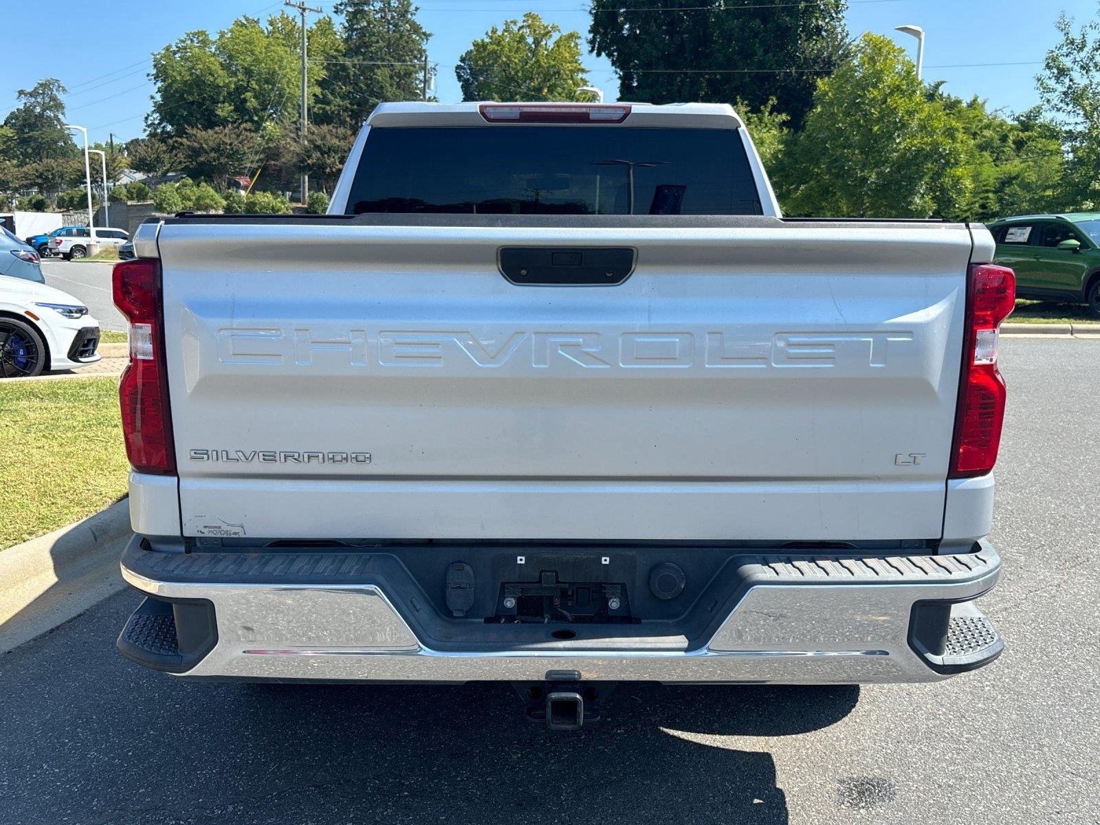 Used 2019 Silver Ice Metallic Chevrolet LT image 4