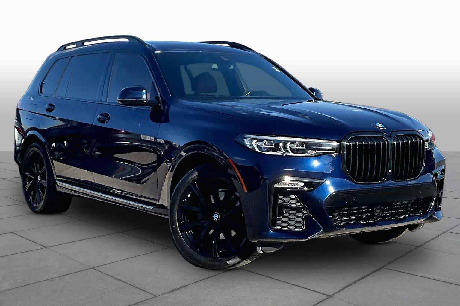 Used 2021 Tanzanite Blue II Metallic BMW xDrive40i image 2